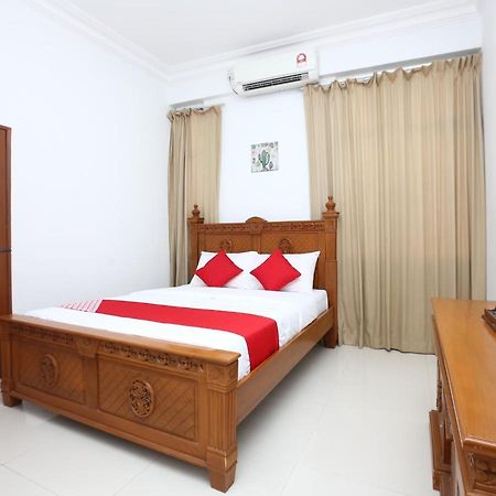 Super Oyo 89435 Nusantara Group Hotel Jertih Eksteriør billede