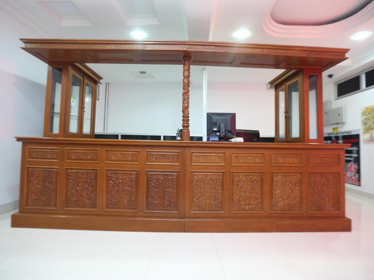 Super Oyo 89435 Nusantara Group Hotel Jertih Eksteriør billede