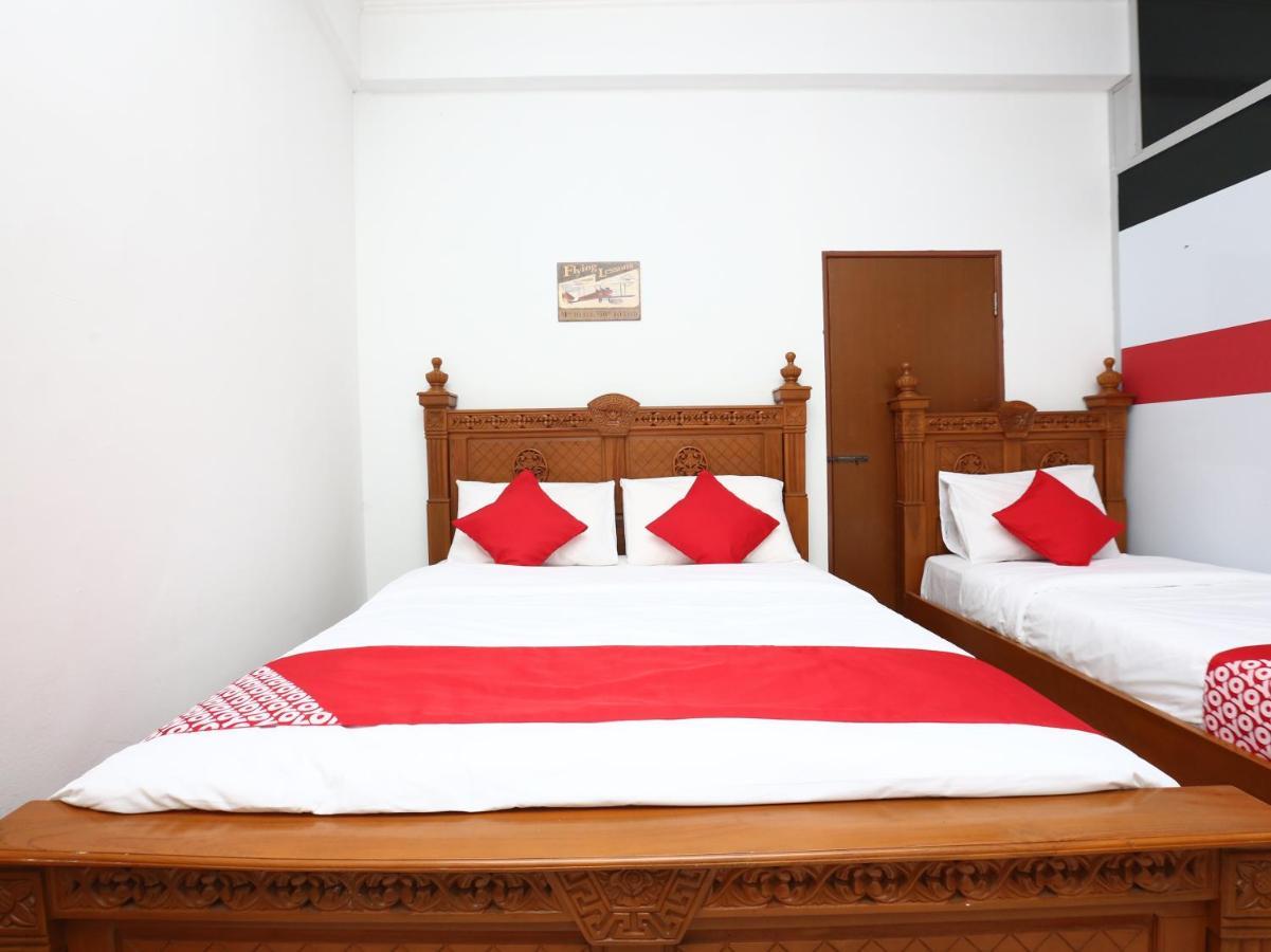 Super Oyo 89435 Nusantara Group Hotel Jertih Eksteriør billede
